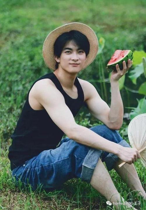 带你去吃瓜瓜哥视频 明星照片 hlwn独家爆料,明星幕后照片大曝光！HLWN独家爆料